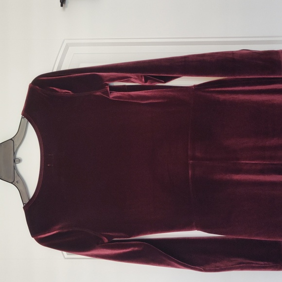 Hollister Velvet Dress - Picture 6 of 7